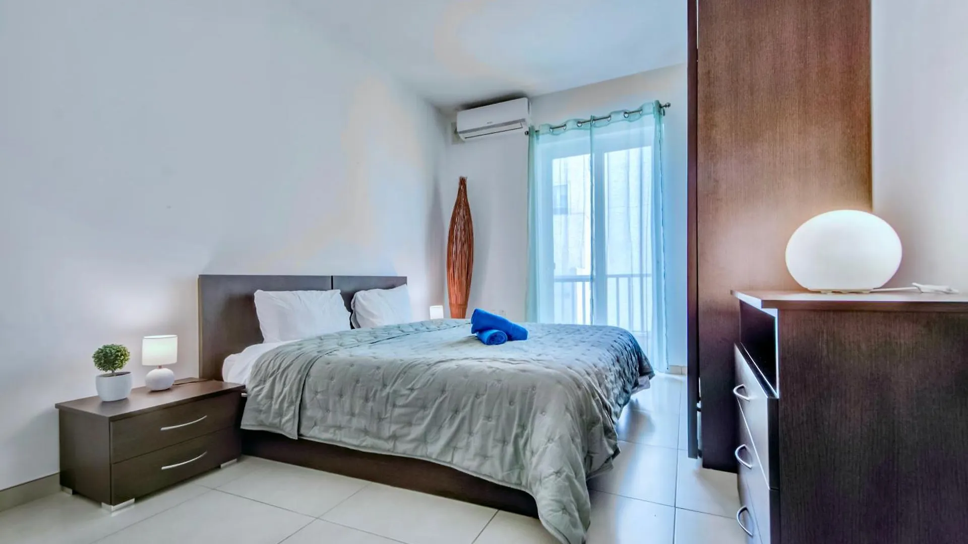 Super Location, St Julians, 2 Bedroom, Paceville Apt 7 By Vaganza Saint Julian's Malta