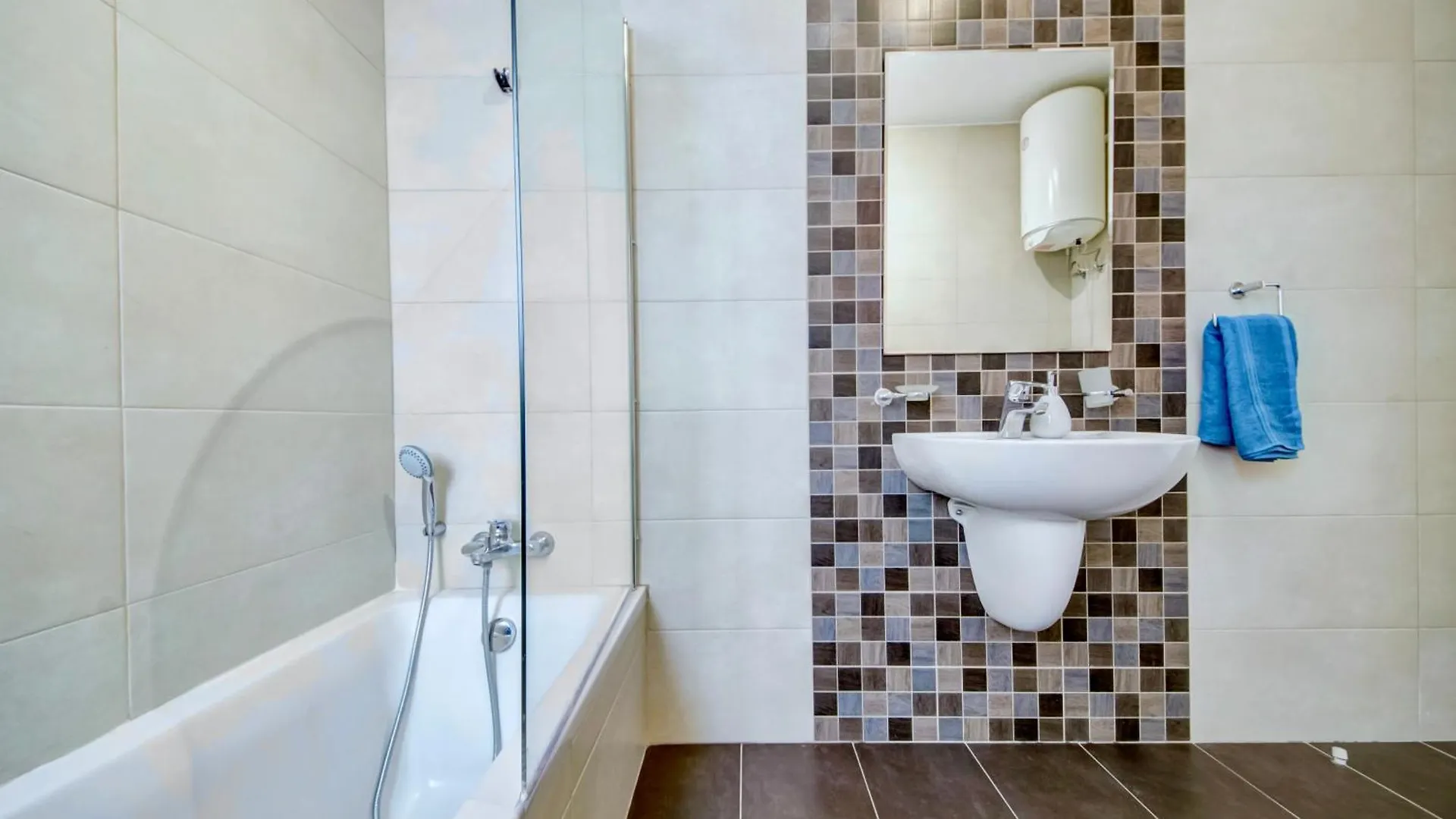 Super Location, St Julians, 2 Bedroom, Paceville Apt 7 By Vaganza Saint Julian's